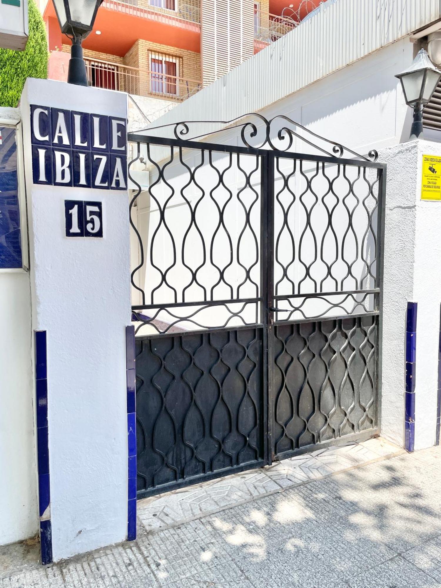 شقة New Square Ibiza بينايدورم المظهر الخارجي الصورة